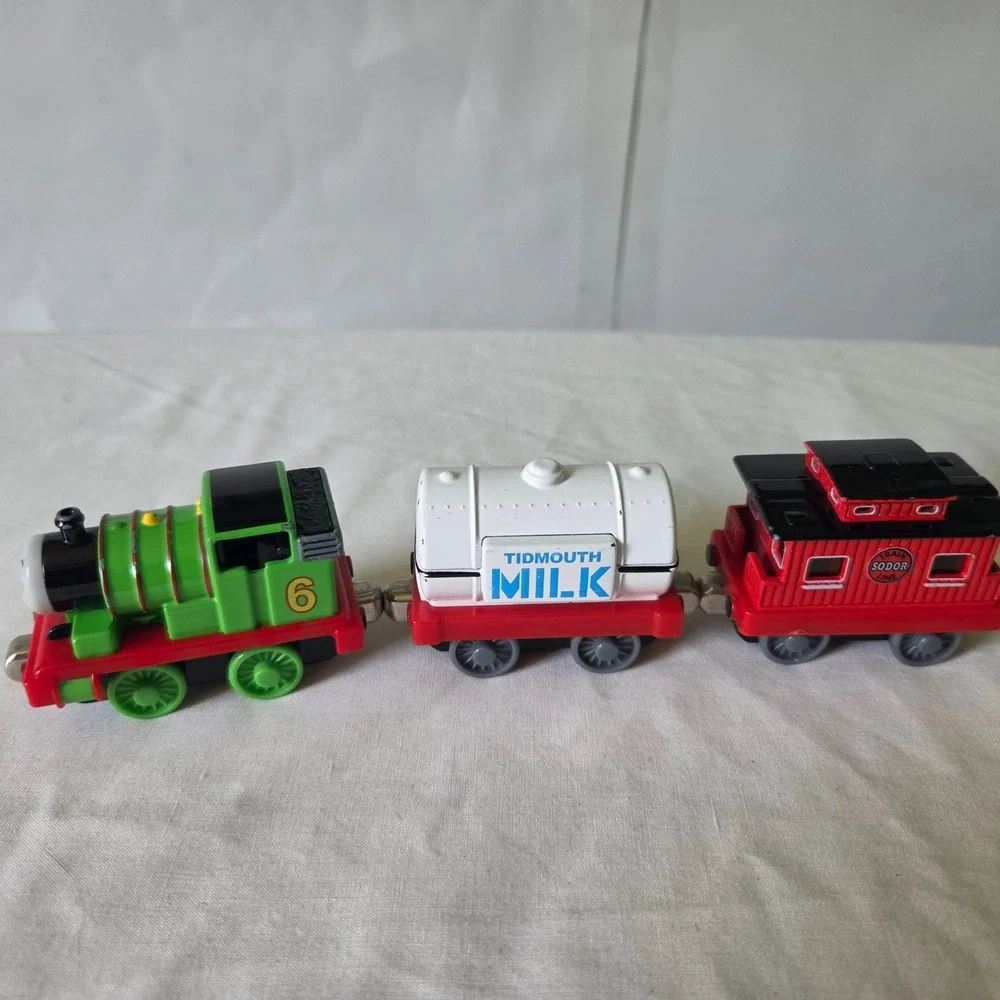 Thomas Friend TakeAlong Percy 6 Tidmouth Milk Tanker Sodor Caboose Diecast Train